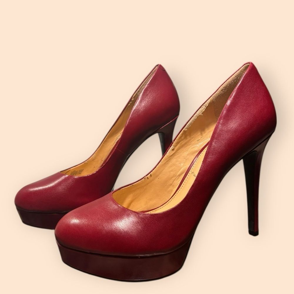 Gianni Bini Dress Red Platform High Heels -size 9.5
